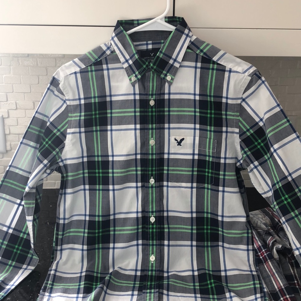 Men’s American eagle button up plaid extra small